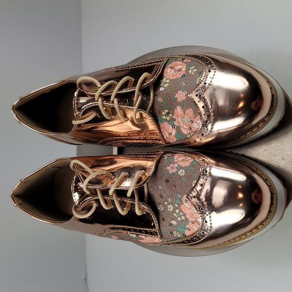 CATISA LACE UP SHOES - 2022 SEASON - Picture 2 of 9